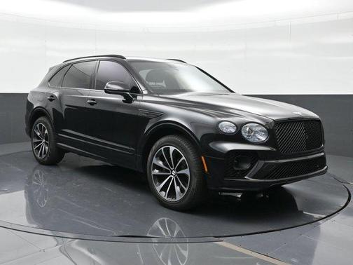 Black 2022 Bentley Bentayga V8
