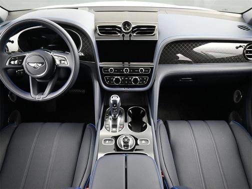 2025 Bentley Bentayga V8