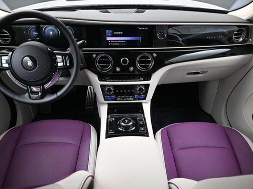 2025 Rolls-Royce Spectre 