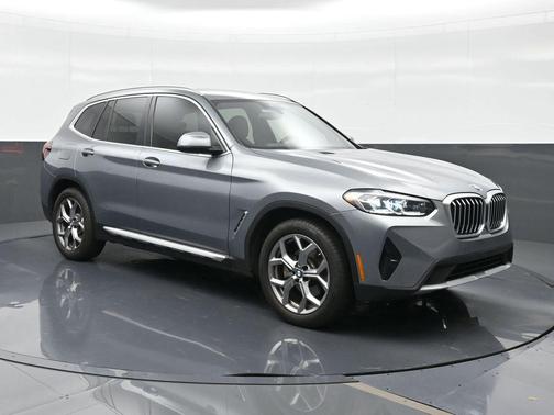 Gray Metallic 2024 BMW X3 sDrive30i