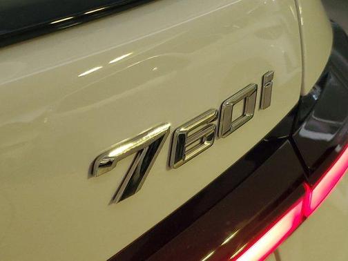 2026 BMW 760 760i xDrive