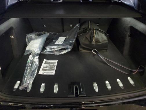 2025 BMW XM Base