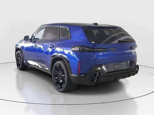 2025 BMW XM Base