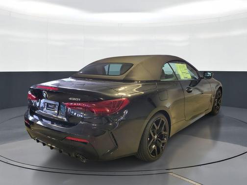 Black Sapphire Metallic 2027 BMW 430 i
