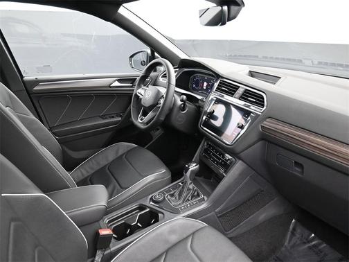 2022 Volkswagen Tiguan 2.0T SEL R-Line