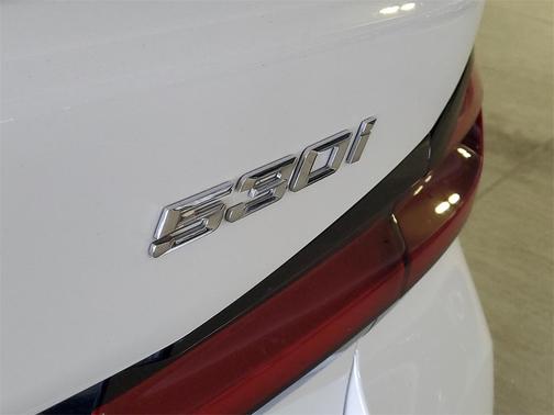 2023 BMW 530 i