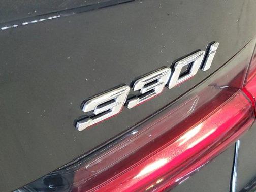 Black Sapphire Metallic 2026 BMW 330 i NA