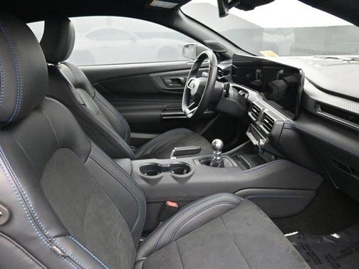 2024 Ford Mustang Dark Horse