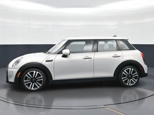 2023 MINI Hardtop Cooper