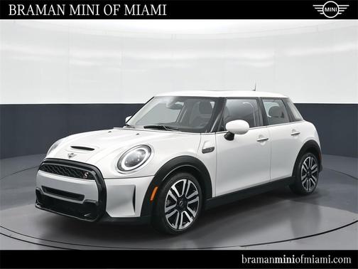 2023 MINI Hardtop Cooper