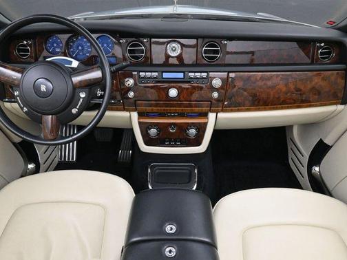 2010 Rolls-Royce Phantom Drophead Coupe Base