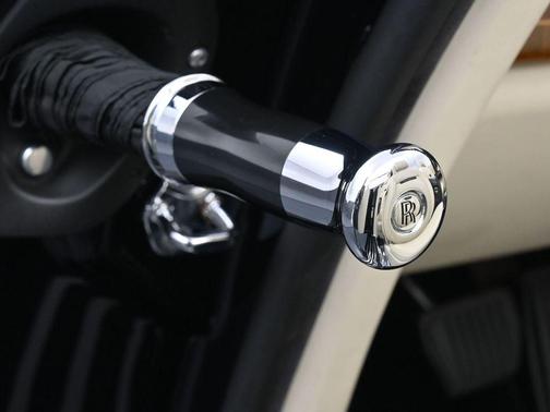 2010 Rolls-Royce Phantom Drophead Coupe 