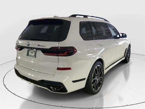 2026 BMW X7 M60i