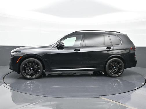2024 BMW X7 M60i