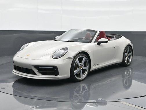 2021 Porsche 911 Carrera