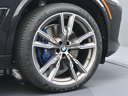 2023 BMW X5 M50i