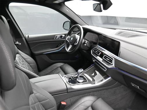 2023 BMW X5 M50i