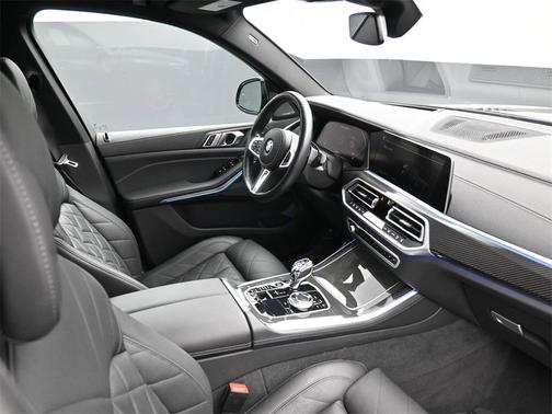 2023 BMW X5 M50i
