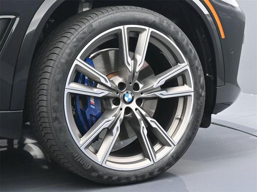 2023 BMW X5 M50i