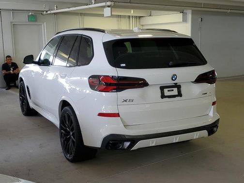 2026 BMW X5 sDrive40i
