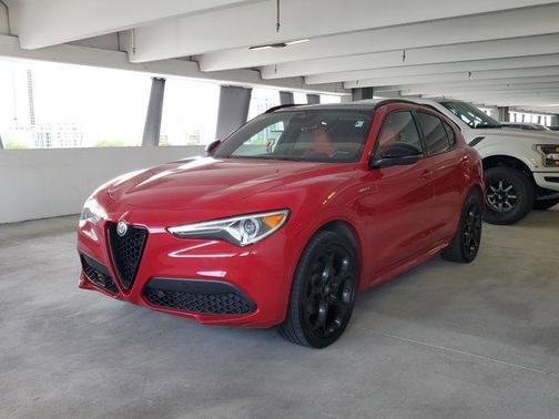 2022 Alfa Romeo Stelvio Veloce