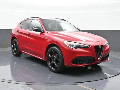 2022 Alfa Romeo Stelvio Veloce