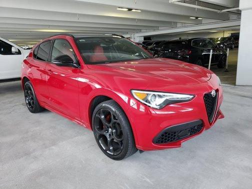 2022 Alfa Romeo Stelvio Veloce