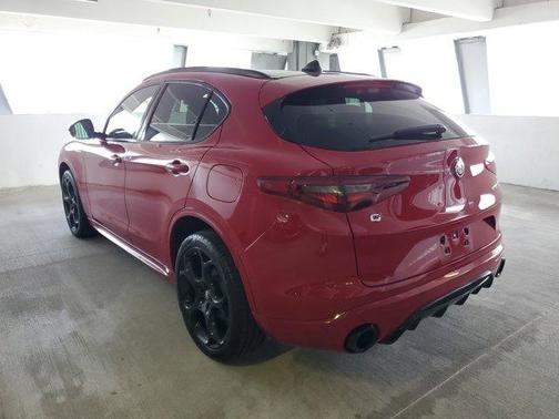 2022 Alfa Romeo Stelvio Veloce