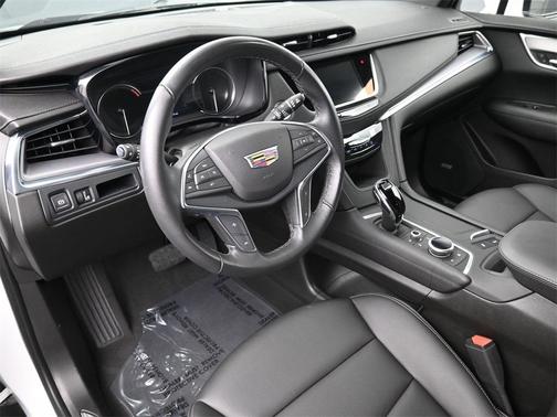 2023 Cadillac XT5 Luxury