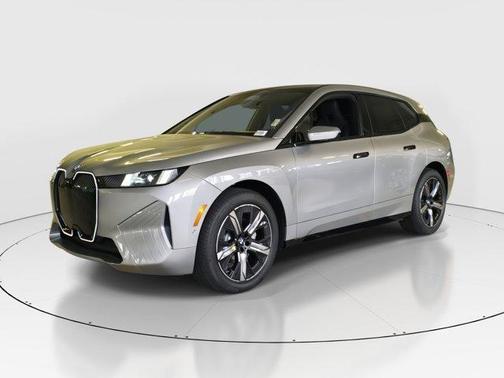 2026 BMW iX xDrive60