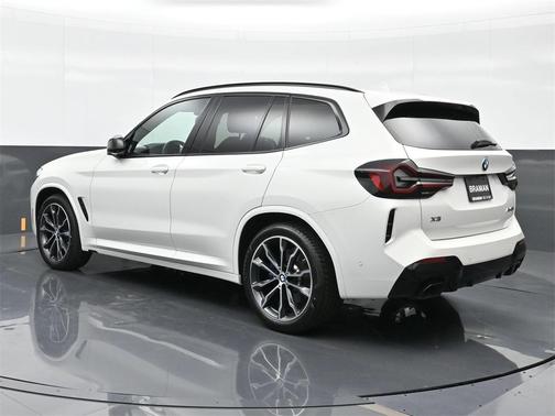 2023 BMW X3 M40i