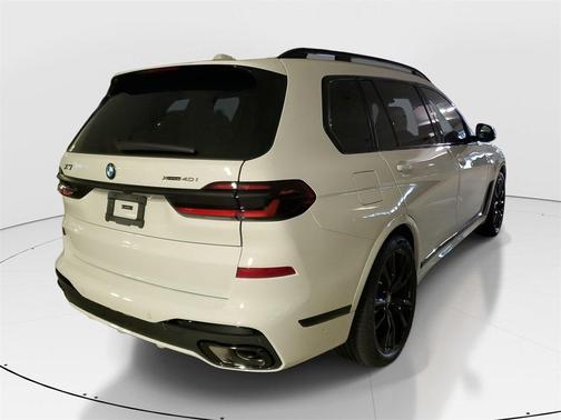 2026 BMW X7 xDrive40i