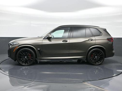 Manhattan Green Metallic 2024 BMW X5 sDrive40i