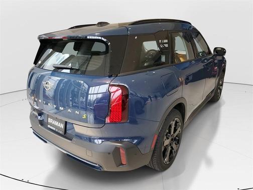 2025 MINI Countryman Base