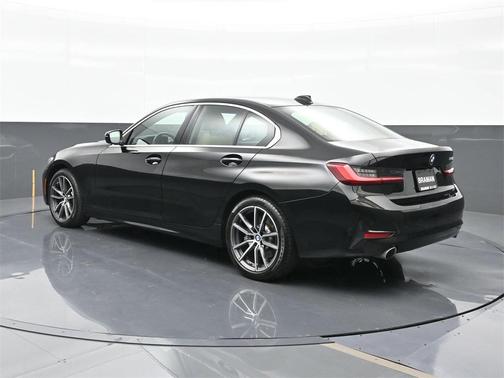 2022 BMW 330 i