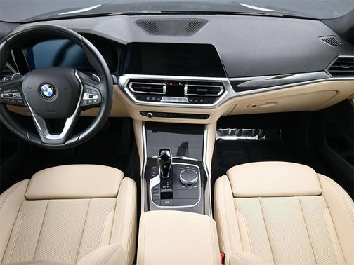 2022 BMW 330 i