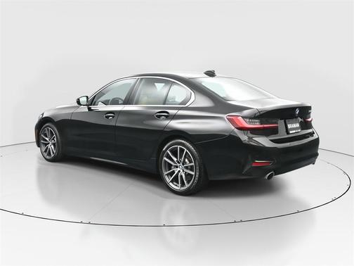 2022 BMW 330 i