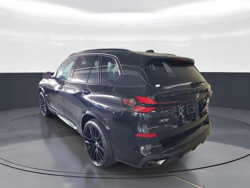 Black Sapphire Metallic 2026 BMW X5 sDrive40i
