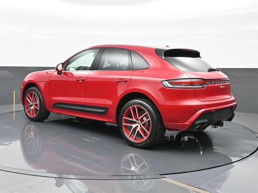 2023 Porsche Macan Base