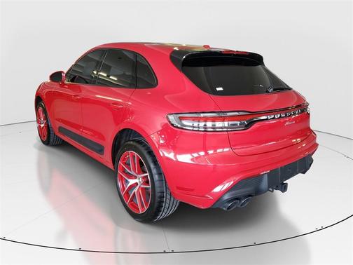 2023 Porsche Macan Base
