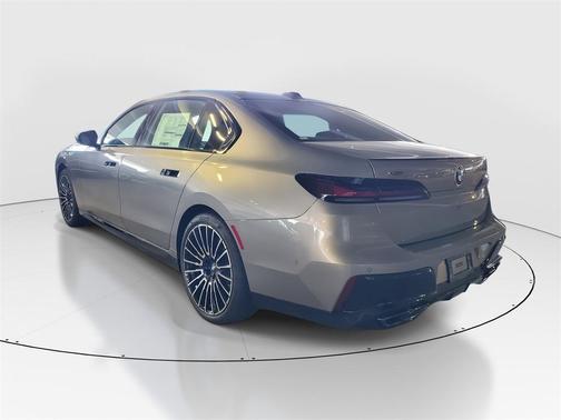 2026 BMW 760 760i xDrive