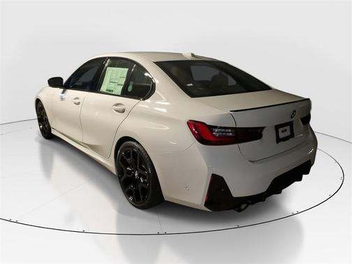 2025 BMW 330 i