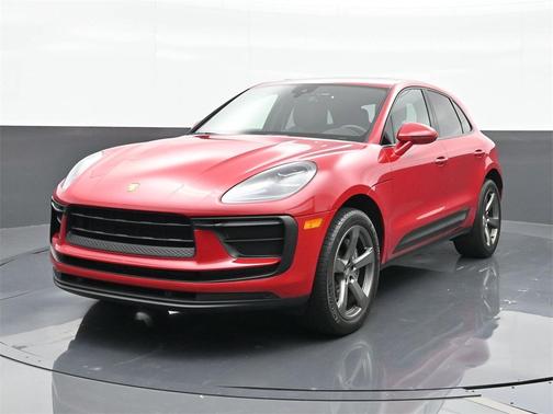 2022 Porsche Macan Base
