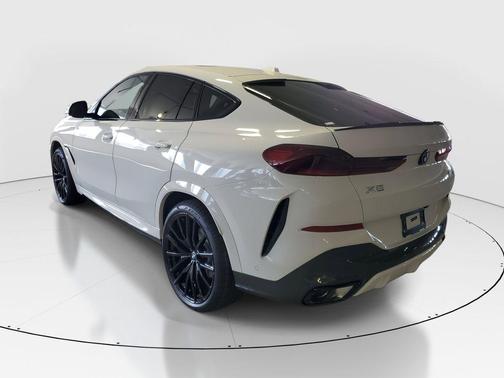 Alpine White 2026 BMW X6 xDrive40i