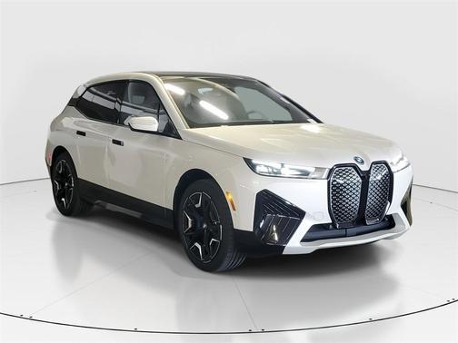 2025 BMW iX xDrive50