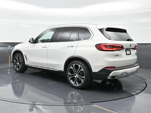 2023 BMW X5 sDrive40i