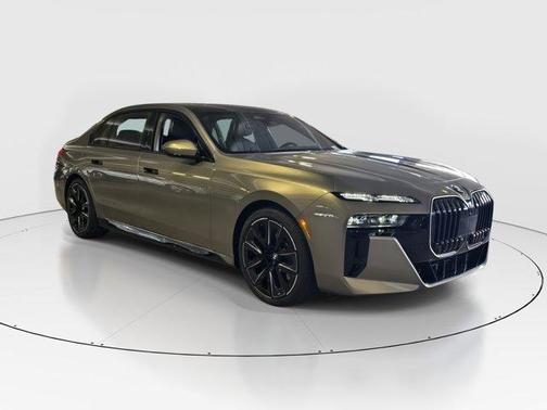 2026 BMW 740 i