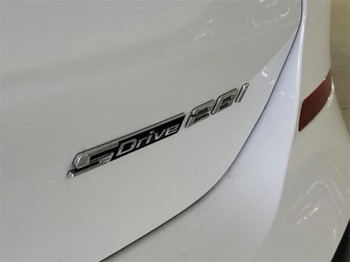 2022 BMW X1 sDrive28i