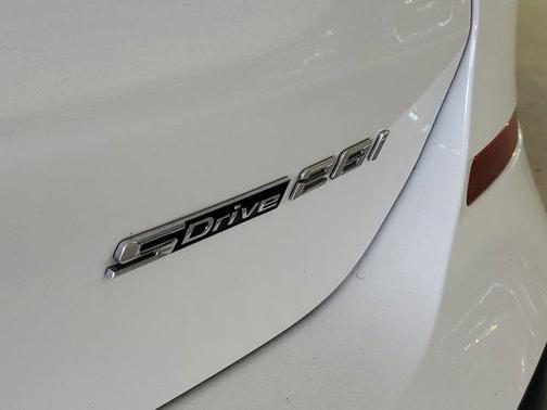 2022 BMW X1 sDrive28i