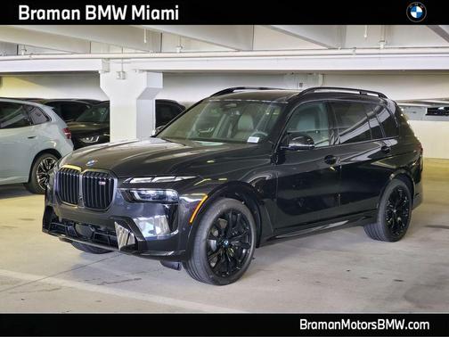 Black Sapphire Metallic 2026 BMW X7 M60i